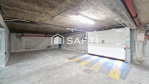 PROCHE CHR - PLACE DE PARKING EN SOUS-SOL 13m² - RÉSIDENCE SÉCURISÉE - POSSIBILITE ACHAT 2è PLACE