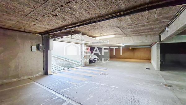 PROCHE CHR - PLACE DE PARKING EN SOUS-SOL 13m² - RÉSIDENCE SÉCURISÉE - POSSIBILITE ACHAT 2è PLACE