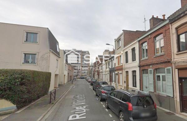 PROCHE CHR - PLACE DE PARKING EN SOUS-SOL 13m² - RÉSIDENCE SÉCURISÉE - POSSIBILITE ACHAT 2è PLACE