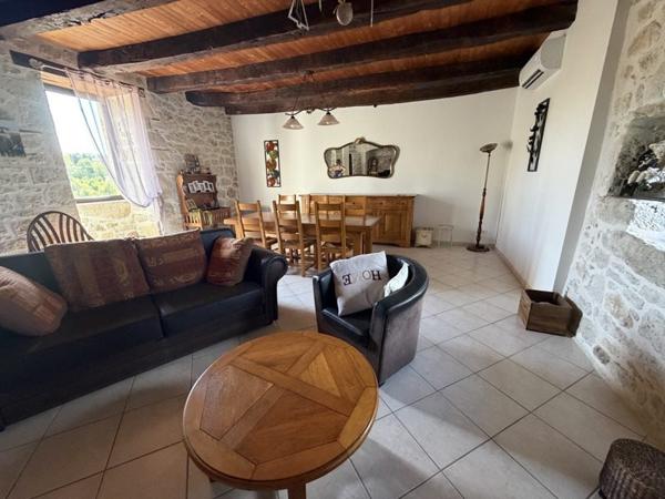 Maison à louer 650 € CC Mauroux 3 p 100 m² DPE C
