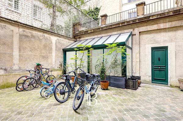 Paris 8ème, Appartement  77 m² à vendre