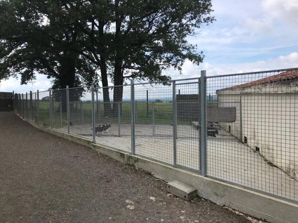 pension et élevage canins et félins avec habitation