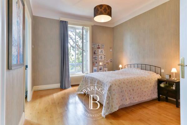 Chessy, Propriété 7 Chambres -  348 m² à vendre