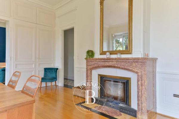 Chessy, Propriété 7 Chambres -  348 m² à vendre