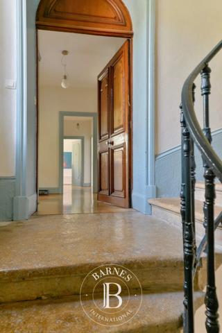 Chessy, Propriété 7 Chambres -  348 m² à vendre