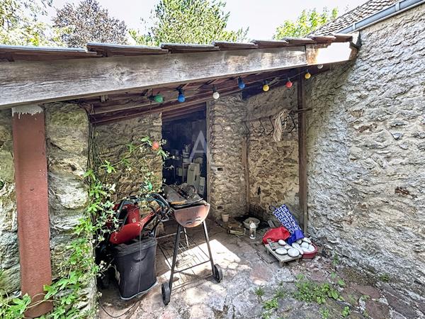 Maison de charme ? Le Mée-sur-Seine, quartier Le Mée Village