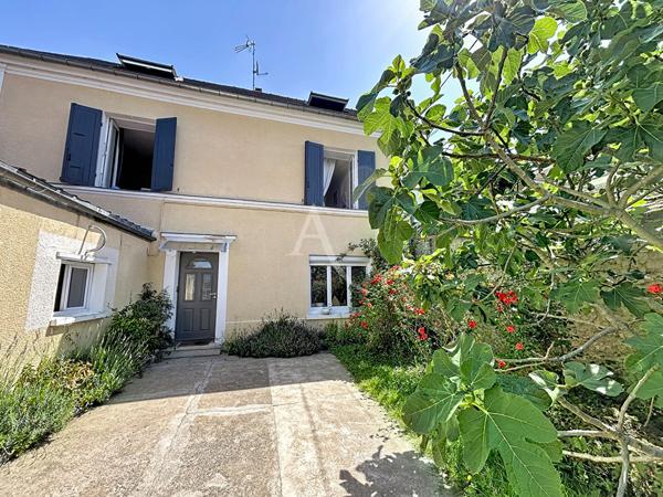 Maison de charme ? Le Mée-sur-Seine, quartier Le Mée Village