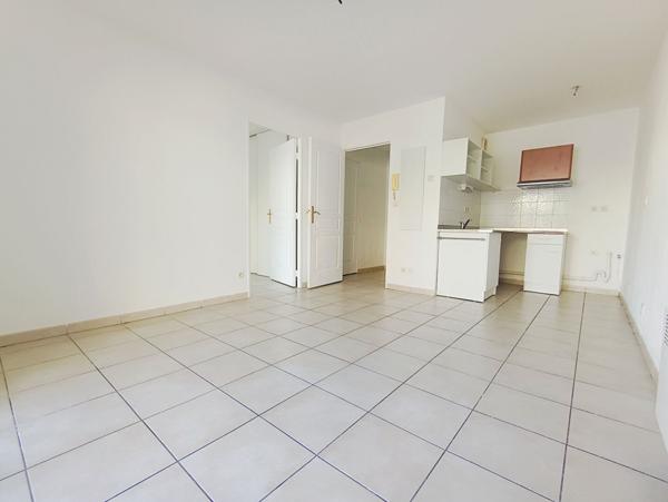 Frontignan - Appartement T2 de 35M² avec terrasse et stationnements