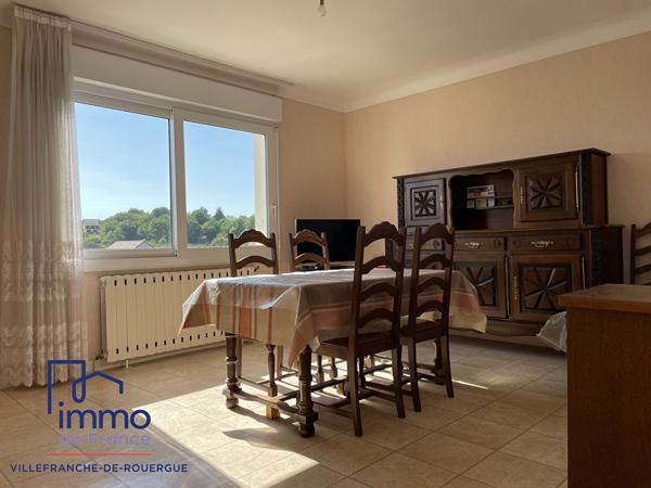 Villeneuve, maison 3 chambres sur 977 m² de terrain proche de toutes commodités à pied