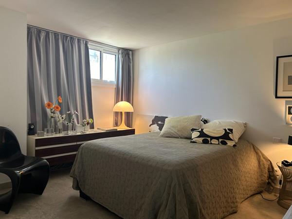 Villa Hyeres 6 pièce(s) 180 m2