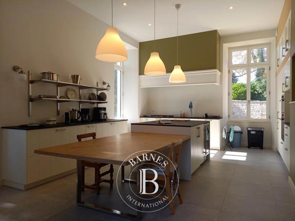 Fontenay-le-Comte, Manoir 7 Chambres -  363 m² à vendre