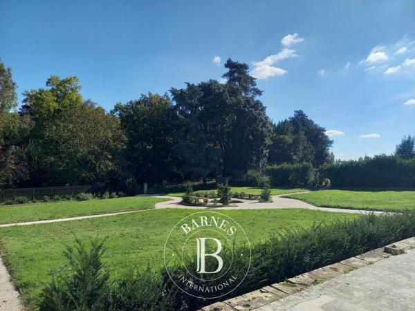 Fontenay-le-Comte, Manoir 7 Chambres -  363 m² à vendre