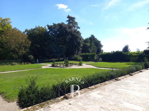 Fontenay-le-Comte, Manoir 7 Chambres -  363 m² à vendre