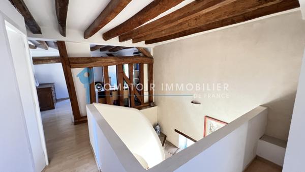 Maison
                                                                                                                                                                                                                                                                                                                        7 pièce(s)                                                                                                                                                                                                          4 chambre(s)                                                                                                                                                                                                          180  m²