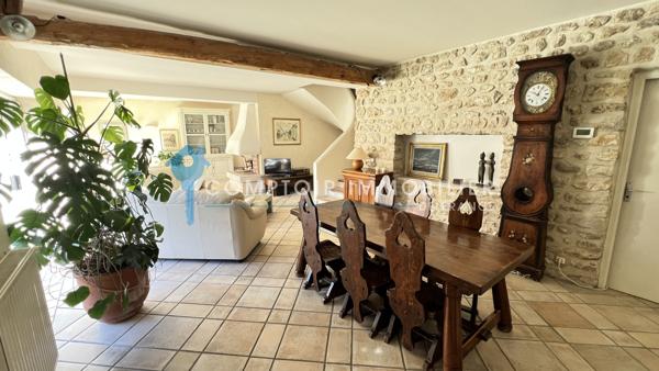 Maison
                                                                                                                                                                                                                                                                                                                        7 pièce(s)                                                                                                                                                                                                          4 chambre(s)                                                                                                                                                                                                          180  m²
