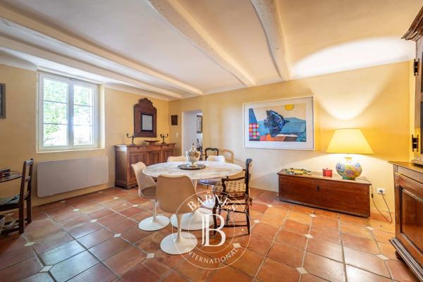 Aix-en-Provence, Propriété 4 Chambres -  304 m² à vendre