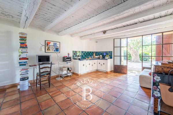 Aix-en-Provence, Propriété 4 Chambres -  304 m² à vendre