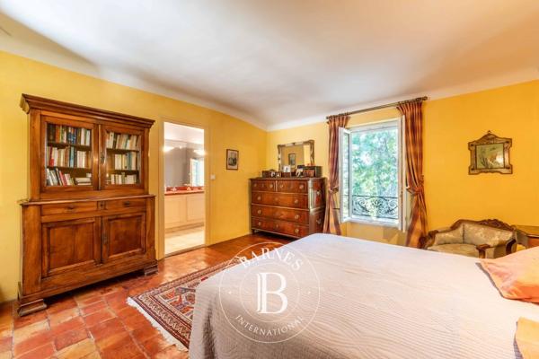 Aix-en-Provence, Propriété 4 Chambres -  304 m² à vendre