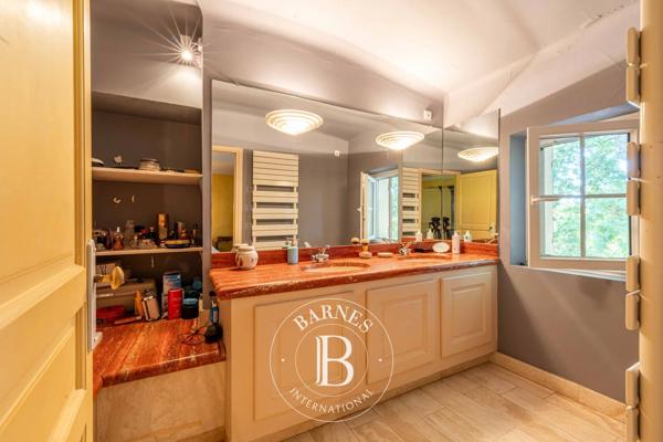 Aix-en-Provence, Propriété 4 Chambres -  304 m² à vendre