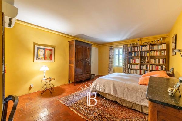 Aix-en-Provence, Propriété 4 Chambres -  304 m² à vendre