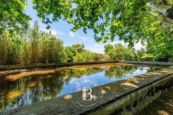 Aix-en-Provence, Propriété 4 Chambres -  304 m² à vendre