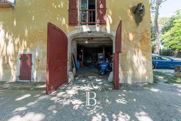 Aix-en-Provence, Propriété 4 Chambres -  304 m² à vendre