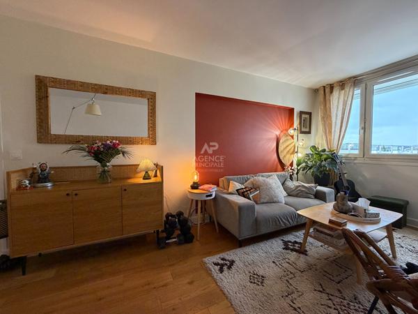 Appartement meublé 3 pièces- SAINT GERMAIN EN LAYE- Secteur Pereire Loyer 1 600 €/mois charges comprises **  - Référence  18960