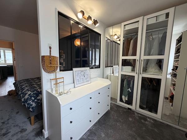 Appartement meublé 3 pièces- SAINT GERMAIN EN LAYE- Secteur Pereire Loyer 1 600 €/mois charges comprises **  - Référence  18960