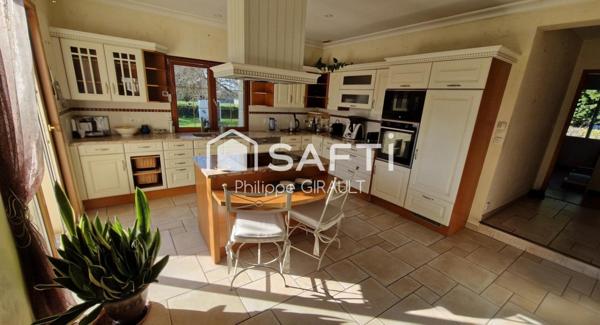 Contemporaine, 4 chambres, sur 2152m² de jardin