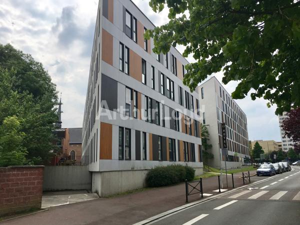 Bureaux à louer à Tourcoing - Plateaux modulables climatisés - Accès sécurisé et parkings