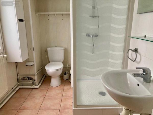 Appartement à louer à Angers dans le Maine-et-Loire (49100), ref : 49009-L109   
Place du Lycée