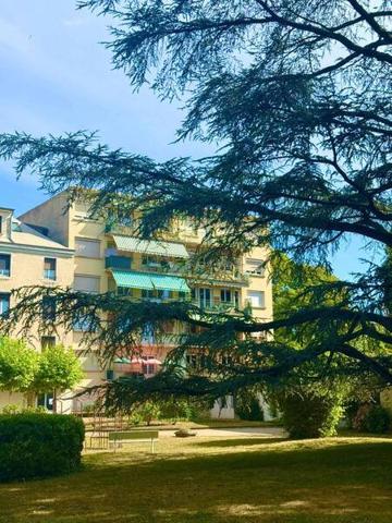 Appartement 4 pièces 104m² à vendre à Bourg-en-Bresse 01000
