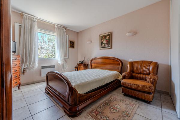 Maison à Monteux de 5 pièces et d'une superficie de 118 m² , lumineuse, sur un terrain de 683 m2