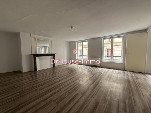 Appartement à louer 2 pièces de 76 m²