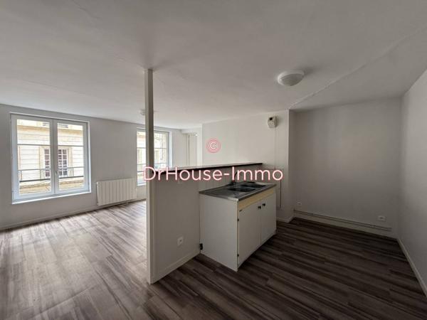 Appartement à louer 2 pièces de 76 m²