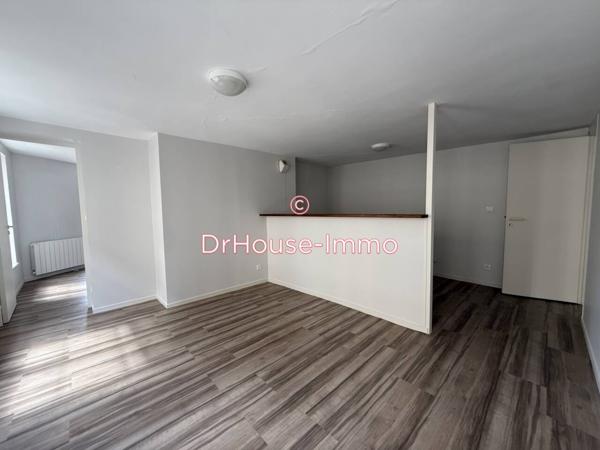 Appartement à louer 2 pièces de 76 m²