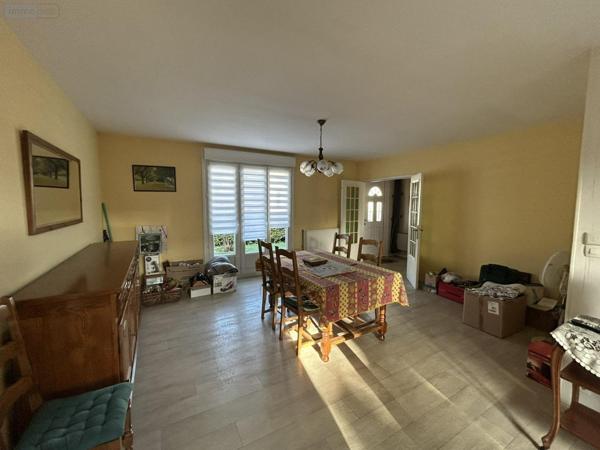 Maison à vendre à Yvré-l'Évêque dans la Sarthe (72530), ref : 72004/1297