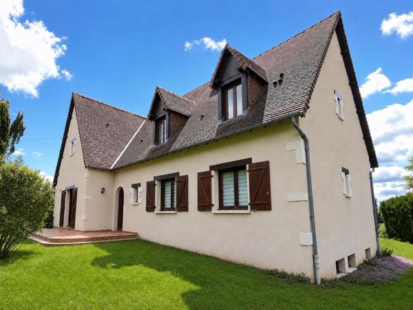 Maison à Beaumont-sur-Sarthe, 72170 - 5 pièces 160m²