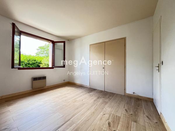 Maison à Beaumont-sur-Sarthe, 72170 - 5 pièces 160m²