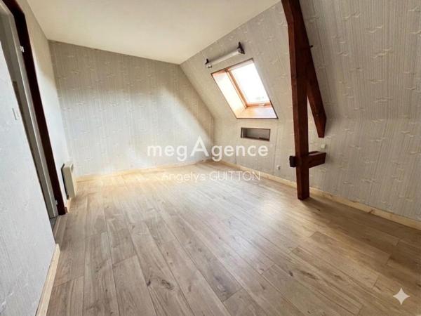 Maison à Beaumont-sur-Sarthe, 72170 - 5 pièces 160m²