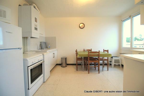 Balaruc-les-Bains (34540) T1 2eme étage avec vue étang et Mont Saint Clair Balaruc-Les-Bains