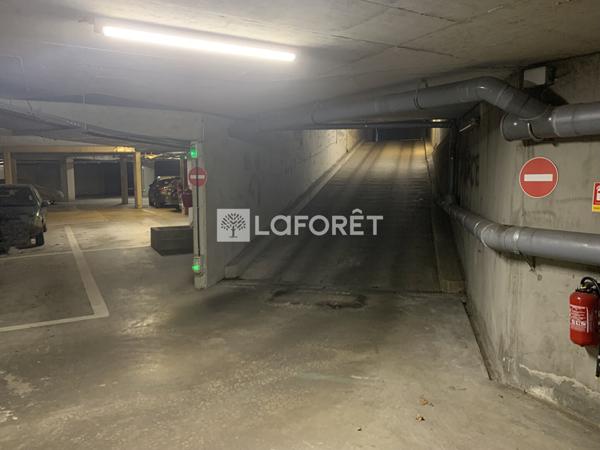 Achat parking / box Saint-Ouen-l'Aumône - 11 000 €