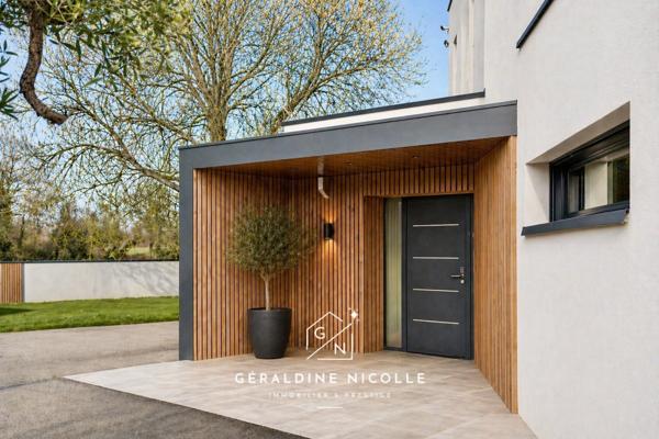Villa contemporaine avec piscine - prestations de qualité - 5 chambres - 215m2