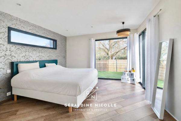 Villa contemporaine avec piscine - prestations de qualité - 5 chambres - 215m2