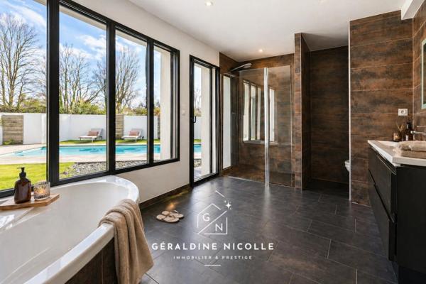 Villa contemporaine avec piscine - prestations de qualité - 5 chambres - 215m2
