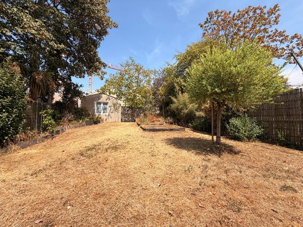Nantes Sud : Maison 3 chambres, un garage, un jardin clos