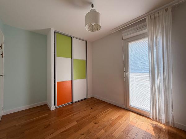 Nantes Sud : Maison 3 chambres, un garage, un jardin clos