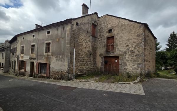 Maison à vendre    3 pièces •  Châteauneuf-de-Randon