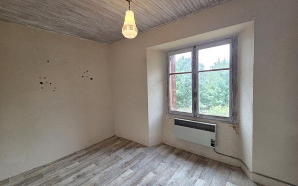 Maison à vendre    3 pièces •  Châteauneuf-de-Randon