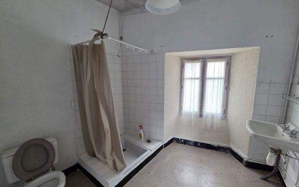 Maison à vendre    3 pièces •  Châteauneuf-de-Randon